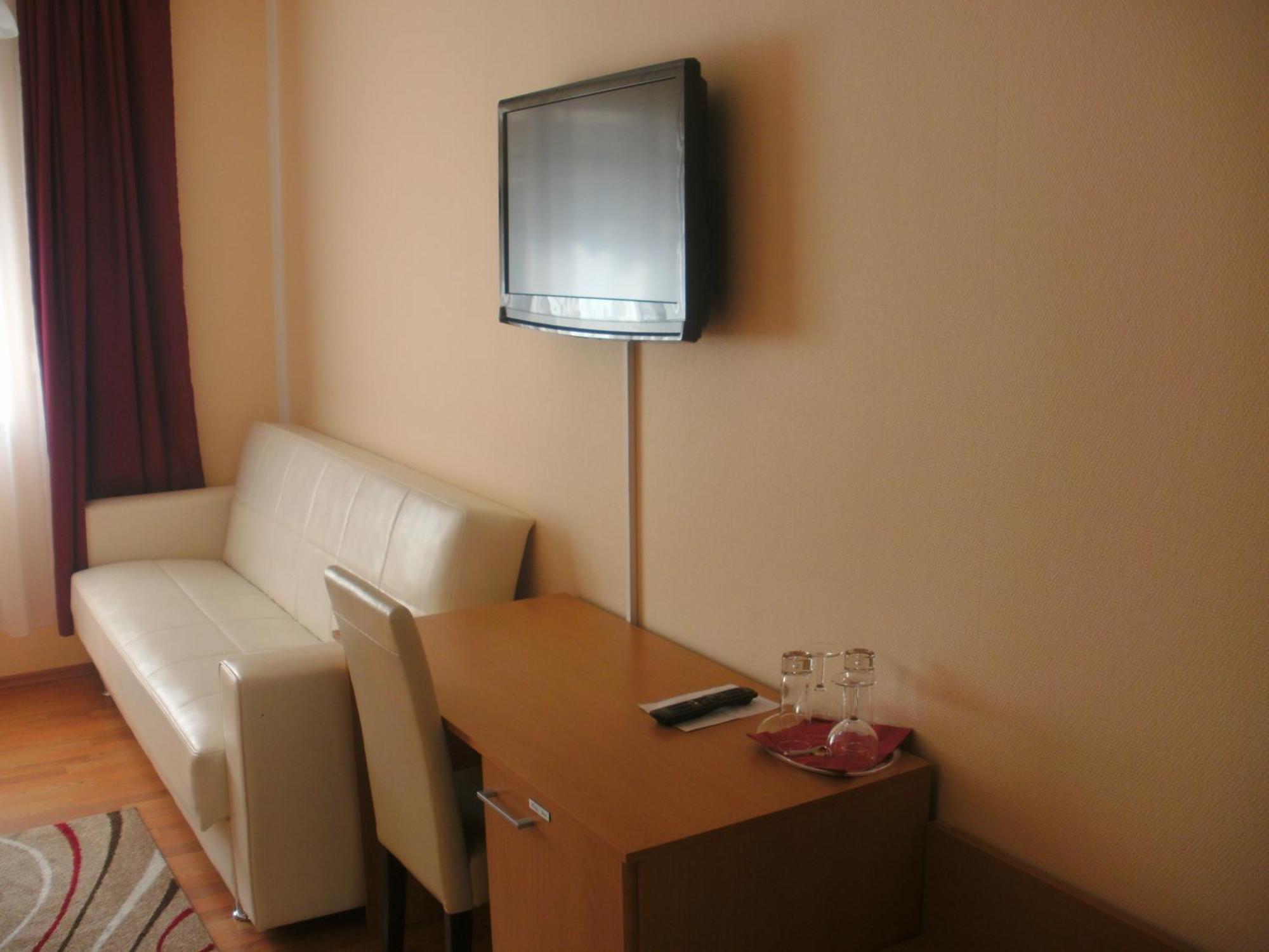 Hotel Rhein-Mosel-View Urbar  Εξωτερικό φωτογραφία