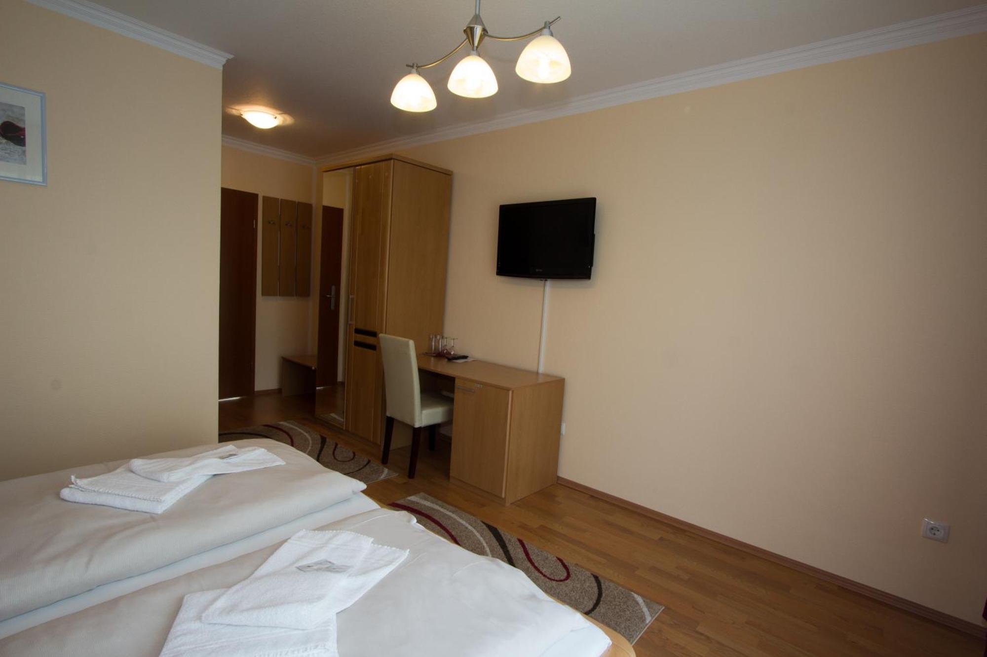 Hotel Rhein-Mosel-View Urbar  Εξωτερικό φωτογραφία