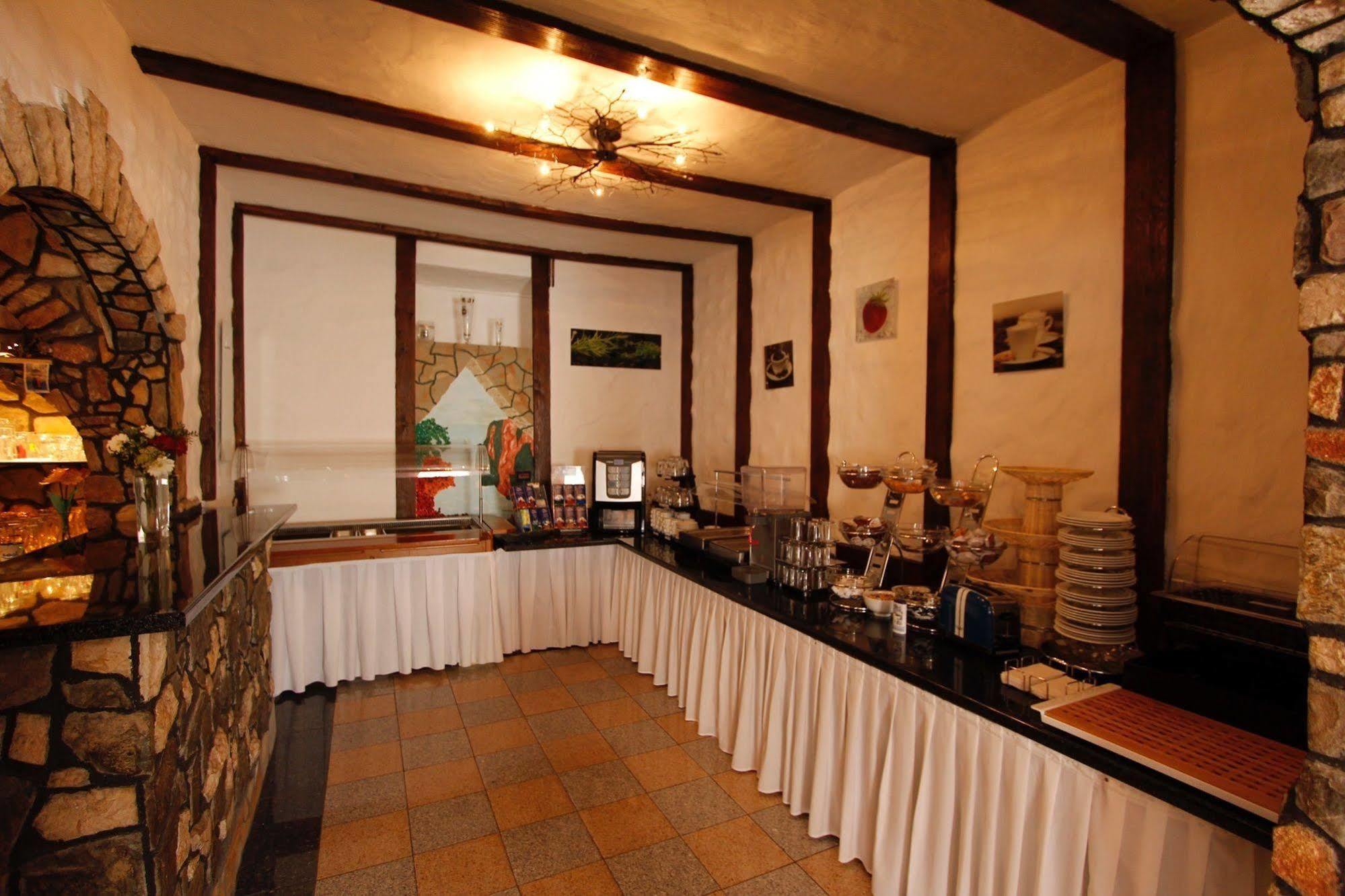 Hotel Rhein-Mosel-View Urbar  Εξωτερικό φωτογραφία